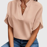 Beatrix | Chemise élégante à col en V