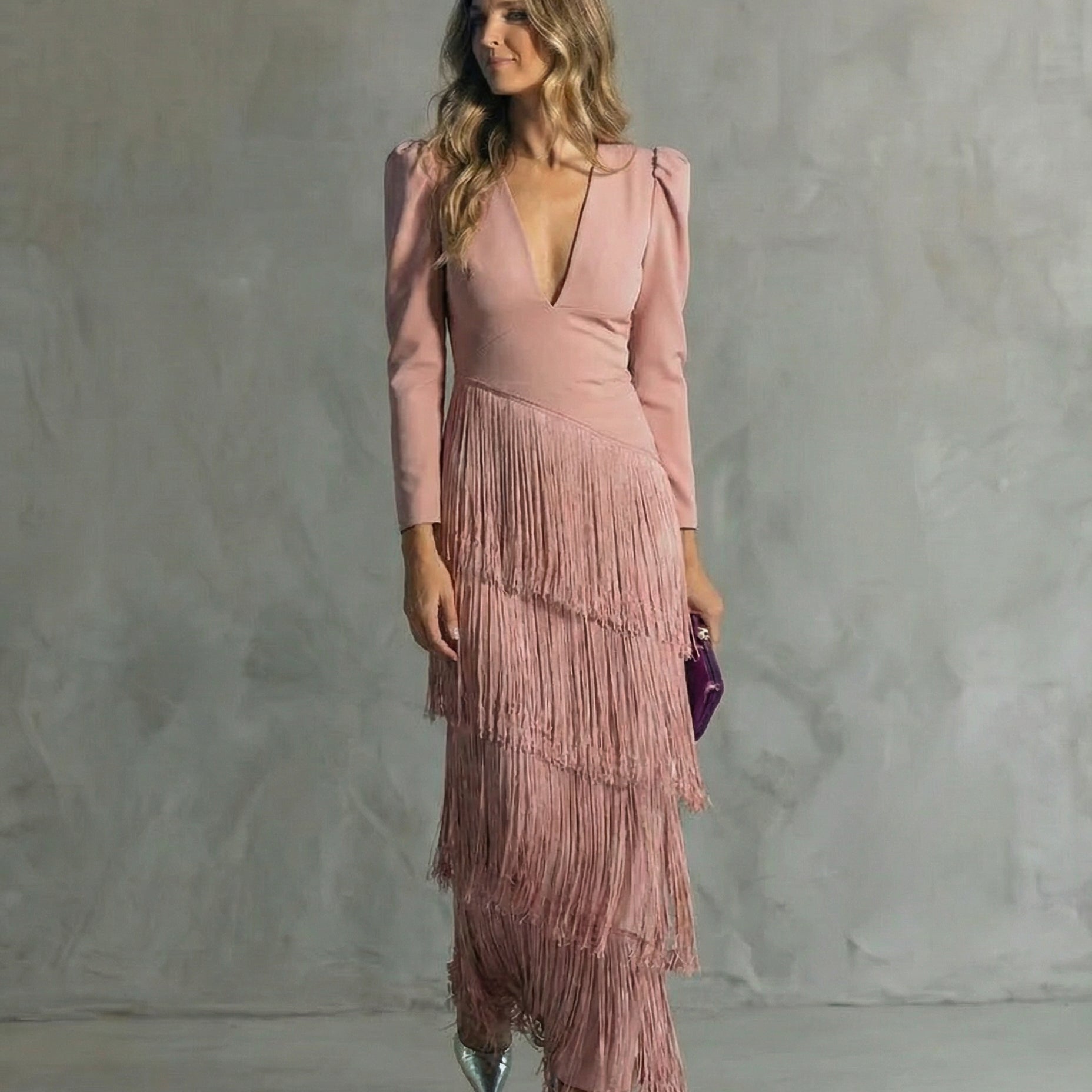 Clara | Robe midi élégante à manches frangées